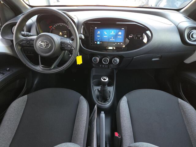 Toyota Aygo X 1.0 VVT-i MT Play | Apple CarPlay | Cruise Control | Rijklaar incl. garantie |