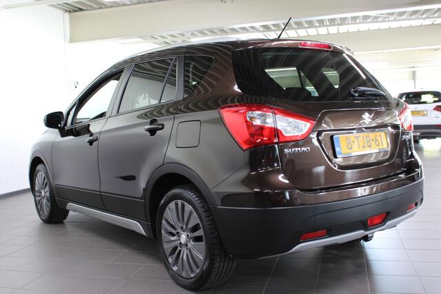 Suzuki SX4 S-CROSS 1.6 Exclusive  