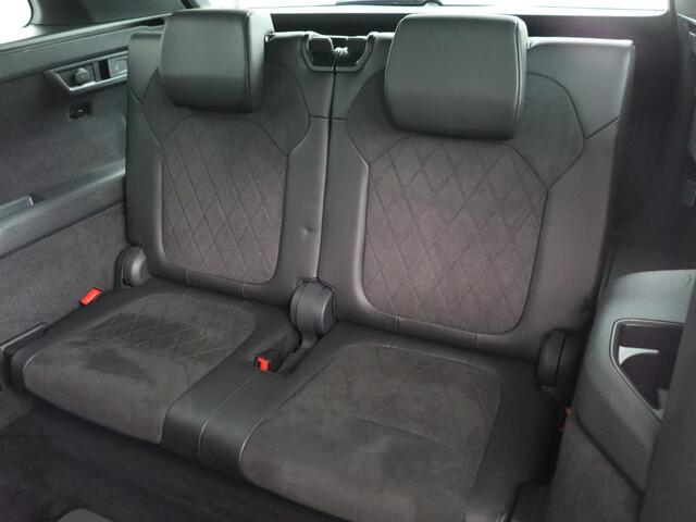 Skoda Kodiaq 1.5 TSI Sportline Business 7 Persoons | Stoelverwarming | Adaptive cruise | Alcantara | Matrix LED | Carplay | Keyless | Camera | Virtual Cockp