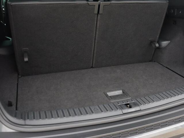 Skoda Kodiaq 1.5 TSI Sportline Business 7 Persoons | Stoelverwarming | Adaptive cruise | Alcantara | Matrix LED | Carplay | Keyless | Camera | Virtual Cockp