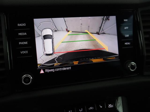 Skoda Kodiaq 1.5 TSI Sportline Business 7 Persoons | Stoelverwarming | Adaptive cruise | Alcantara | Matrix LED | Carplay | Keyless | Camera | Virtual Cockp