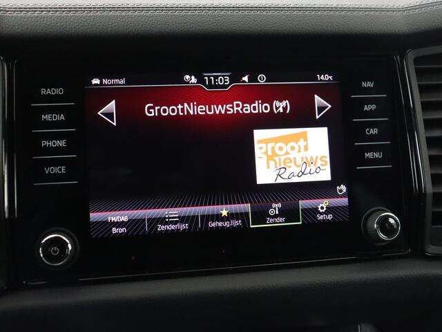 Skoda Kodiaq 1.5 TSI Sportline Business 7 Persoons | Stoelverwarming | Adaptive cruise | Alcantara | Matrix LED | Carplay | Keyless | Camera | Virtual Cockp
