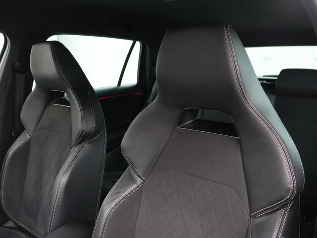 Skoda Kodiaq 1.5 TSI Sportline Business 7 Persoons | Stoelverwarming | Adaptive cruise | Alcantara | Matrix LED | Carplay | Keyless | Camera | Virtual Cockp