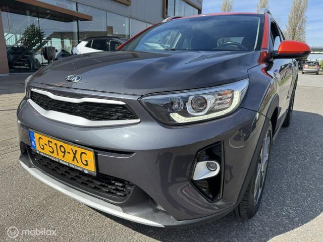 KIA Stonic 1.0 T-GDI Dynamic 17 inch velgen & banden , Prive glas , Navigatie , Bluetooth Priveglas , Electrische ramen & Spiegels , Parkeerhulp achter Tw