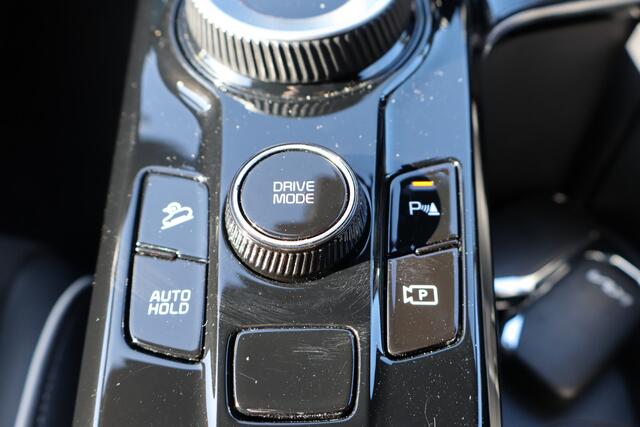 KIA Sportage 1.6 T-GDi Hybrid GT-Line Stoelverwarming voor+achter/Stuurverwarming/Achteruitrijcamera/Apple carplay/Lane assist/Adaptieve cruise control/Do