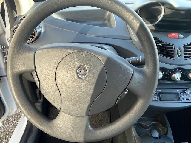Renault Twingo 1.2 16V Collection | APK T/M 04/08/2027 | LM VELGEN BJ 2013