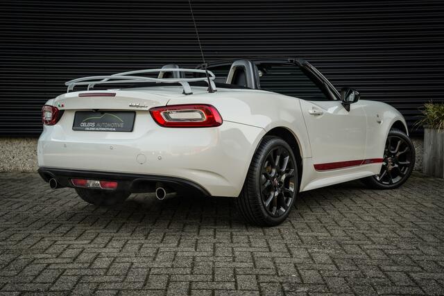 Fiat 124 Spider 1.4 MultiAir Turbo Automaat | Navigatie | Parelmoer Lak | Bagagerek | Camera | DAB+ | Leder | LED |