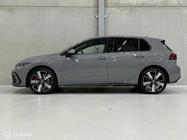 Volkswagen Golf 1.4 eHybrid GTE Navi Carplay Virtual Camera 18 inch IQ Matrix