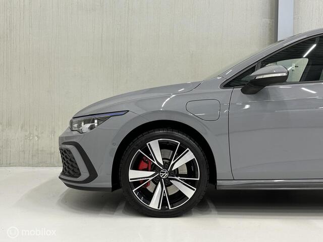 Volkswagen Golf 1.4 eHybrid GTE Navi Carplay Virtual Camera 18 inch IQ Matrix
