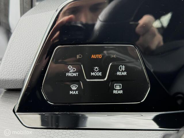 Volkswagen Golf 1.4 eHybrid GTE Navi Carplay Virtual Camera 18 inch IQ Matrix