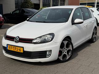 Volkswagen Golf VI