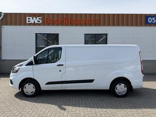 FORD TRANSIT CUSTOM 300 2.0 TDCI 130pk L2H1 Trend / vaste prijs rijklaar � 17.950 ex btw / ingerichte laadruimte / euro 6 / bpm vrij / trekhaak 2800 kg / airco / cruise / navigatie / camera !