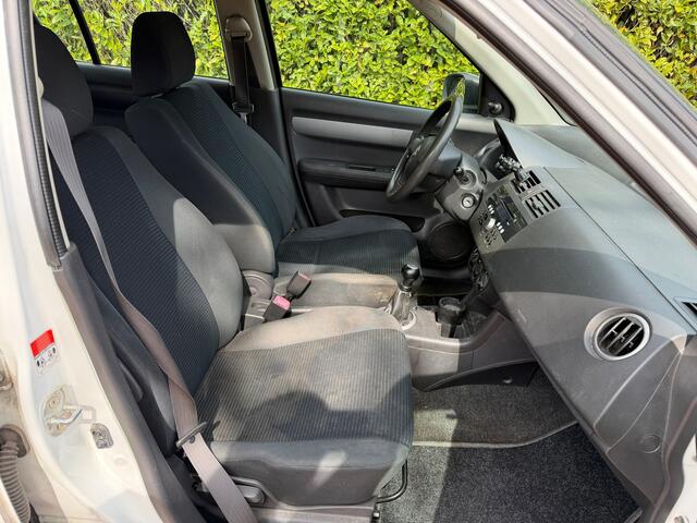 Suzuki Swift 1.3 Limited, Airco, APK 25-01-2027.