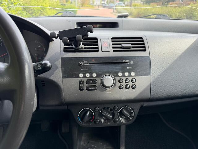 Suzuki Swift 1.3 Limited, Airco, APK 25-01-2027.