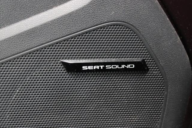 Seat MII 1.0 Mii by Cosmopolitan 