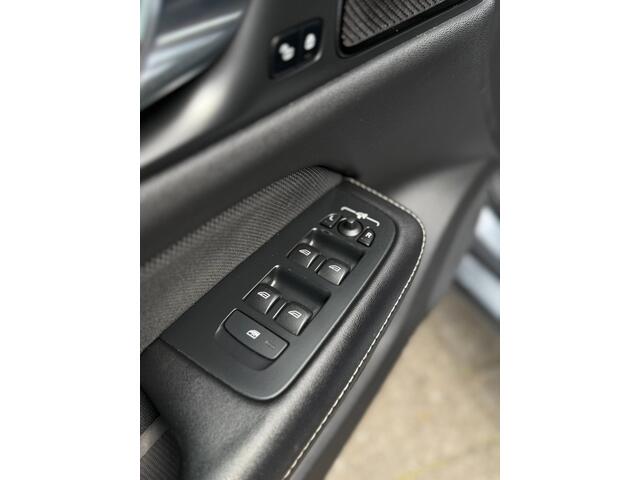 Volvo V60 2.0 T6 Recharge AWD R-Design PANO|360 CAM|HARMAN/KARDON