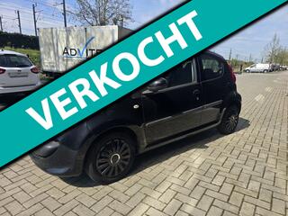 Peugeot 107 1.0-12V XS | AIRCO | ELEC. PAKKET | KOPPELING DEFECT