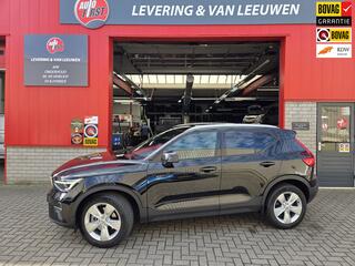 VOLVO XC40 2.0 B3 Essential Edition Automaat/ Wegklapbare trekhaak/ Stoel en stuurverwarming/ Parkeersensoren V+A/ Rijklaarprijs!