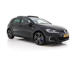 VOLKSWAGEN GOLF 1.4 TSI PHEV GTE (Plug-in) (INCL-BTW) Aut. *PANO | ADAPTIVE-CRUISE | FULL-LED | DIGI-COCKPIT | BLINDSPOT | HEATED-SPORTSEATS | KEYLESS | NAVI-FULLMAP | AMBIENTLIGHT | SHIFTPADDLES | PRIVACY-GLASS | ECC | PDC | 18''ALU*