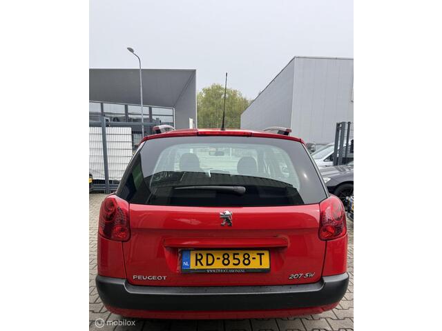 Peugeot 207 SW 1.4 Access Lite / BJ 2011 / 142.000KM /N.A.P