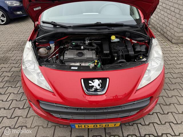 Peugeot 207 SW 1.4 Access Lite / BJ 2011 / 142.000KM /N.A.P