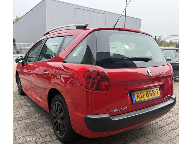 Peugeot 207 SW 1.4 Access Lite / BJ 2011 / 142.000KM /N.A.P