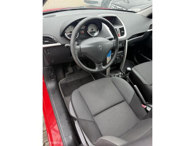 Peugeot 207 SW 1.4 Access Lite / BJ 2011 / 142.000KM /N.A.P