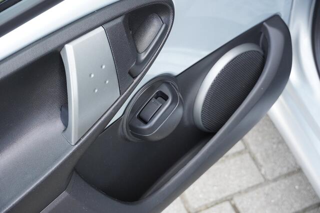 Toyota Aygo 1.0 VVT-i Aspiration NAP Automaat/Airco/5-deurs