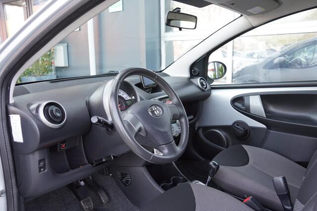 Toyota Aygo 1.0 VVT-i Aspiration NAP Automaat/Airco/5-deurs