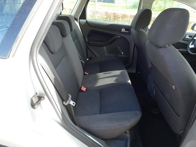 Ford Focus Wagon 2.0-16V Rally Edition Airco Cruise Onderhoudsboekjes zie foto,s