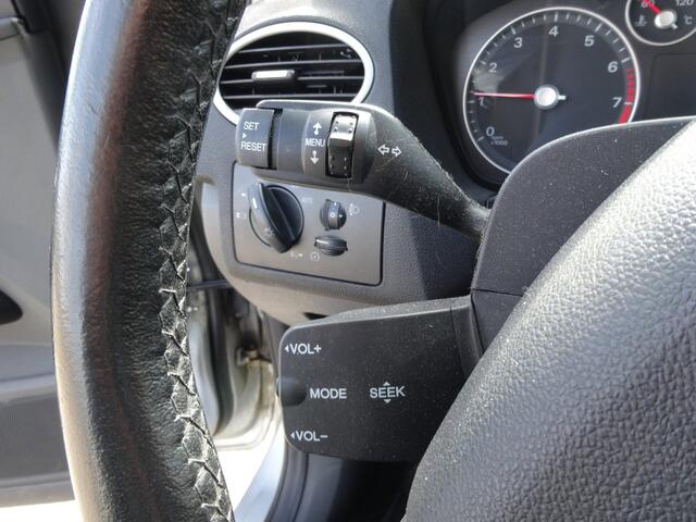 Ford Focus Wagon 2.0-16V Rally Edition Airco Cruise Onderhoudsboekjes zie foto,s