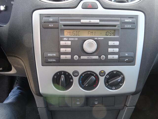 Ford Focus Wagon 2.0-16V Rally Edition Airco Cruise Onderhoudsboekjes zie foto,s