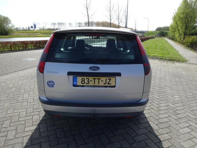 Ford Focus Wagon 2.0-16V Rally Edition Airco Cruise Onderhoudsboekjes zie foto,s