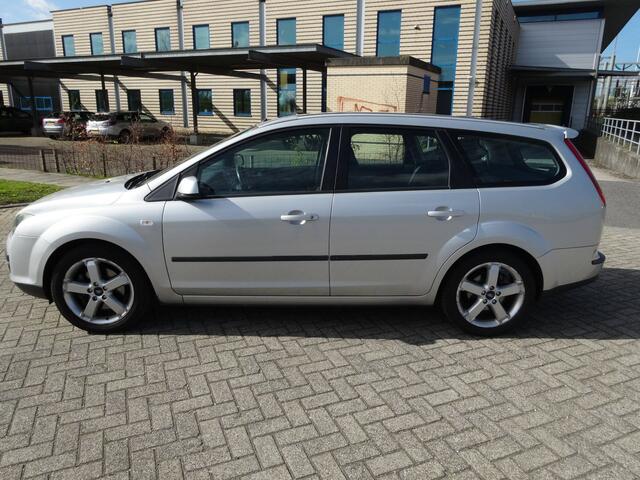 Ford Focus Wagon 2.0-16V Rally Edition Airco Cruise Onderhoudsboekjes zie foto,s