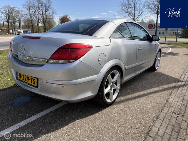 Opel Astra TwinTop 1.6 111 Edition | Leer | Hardtop Cabrio | APK  | Parkeersensoren | Stoelverwarming