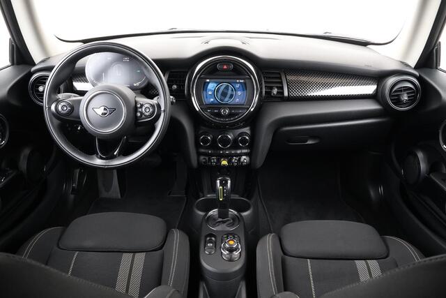 Mini Electric Essential 33 kWh Navigatie / cruise control / Sportstoelen / Led Pakket / DAB