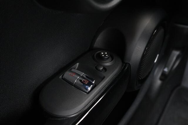 Mini Electric Essential 33 kWh Navigatie / cruise control / Sportstoelen / Led Pakket / DAB