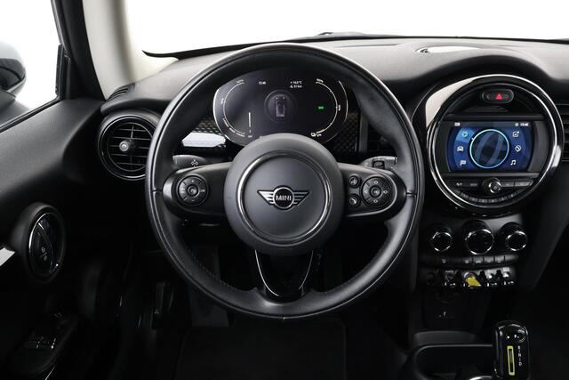 Mini Electric Essential 33 kWh Navigatie / cruise control / Sportstoelen / Led Pakket / DAB