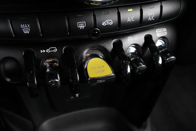 Mini Electric Essential 33 kWh Navigatie / cruise control / Sportstoelen / Led Pakket / DAB