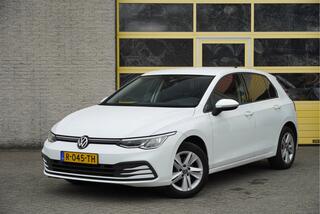 VOLKSWAGEN GOLF 1.5 TSI 131PK 5drs Life Business BJ2022 Lmv 16