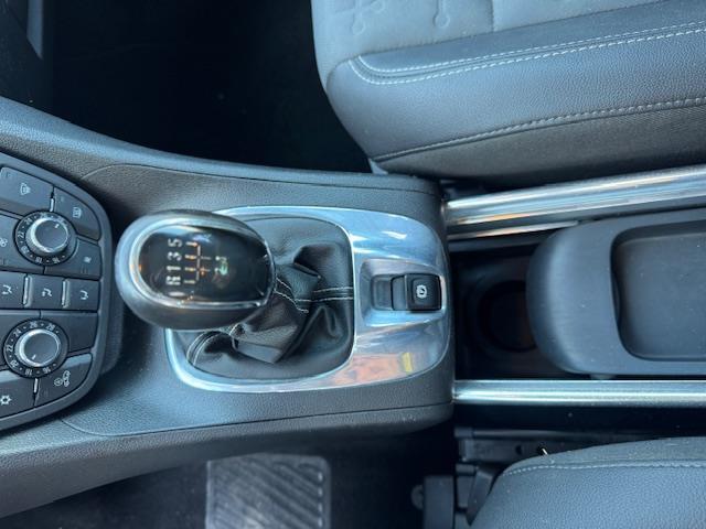 Opel Meriva 1.4 Turbo Cosmo, '10, cruise, clima, in een keurige staat 