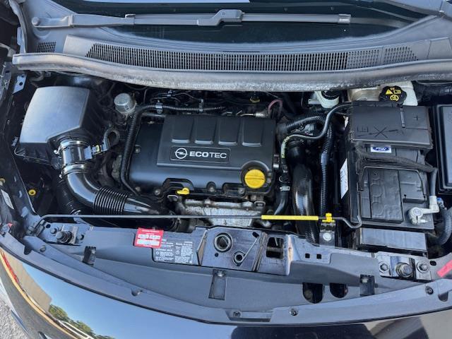 Opel Meriva 1.4 Turbo Cosmo, '10, cruise, clima, in een keurige staat 