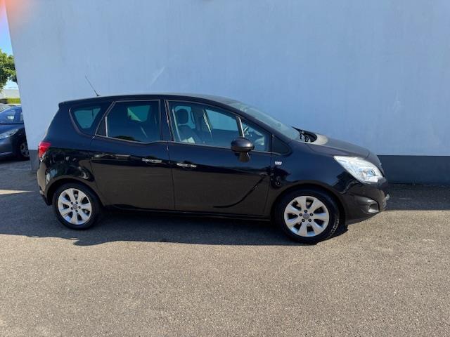 Opel Meriva 1.4 Turbo Cosmo, '10, cruise, clima, in een keurige staat 