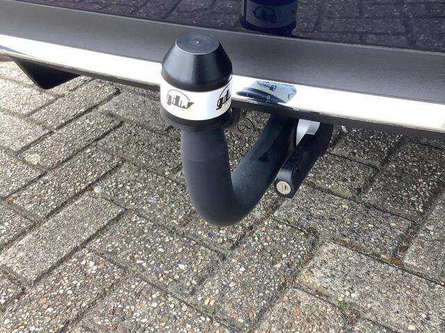 Mercedes-Benz E-Klasse 200 Business Solution AMG pakket, Plus Upgrade Edition