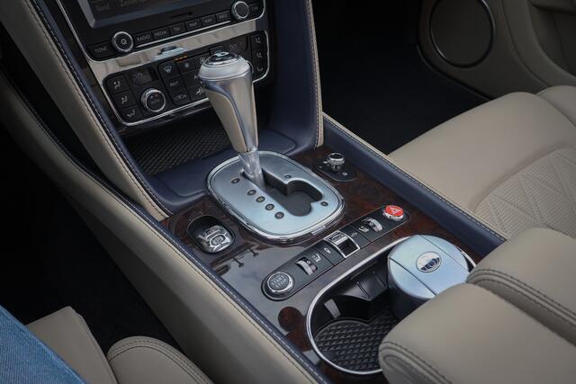 Bentley Continental GTC 6.0 W12 | MULLINER | MASSAGE & STOELVERWARMING & VERKOELING | ADAPTIVE CRUISE CONTROL | CAMERA | 21 | LUCHTVERING | 4WD | ETC.