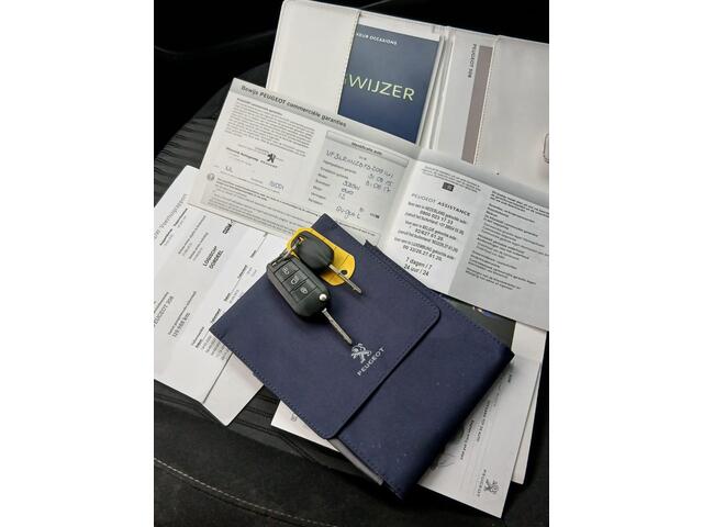 Peugeot 308 SW 1.2 PureTech Blue Lease Export