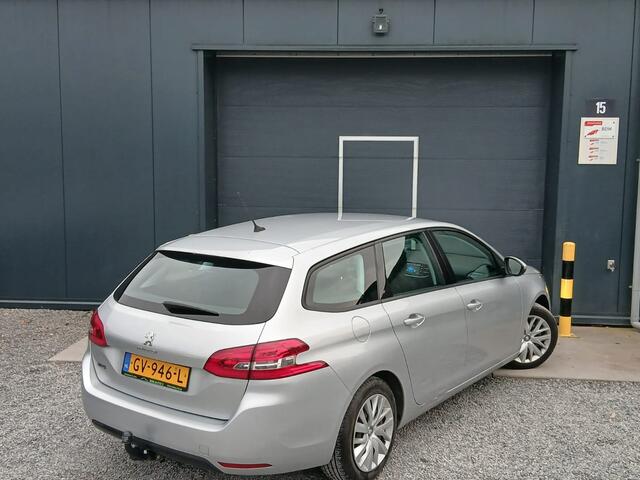 Peugeot 308 SW 1.2 PureTech Blue Lease Export