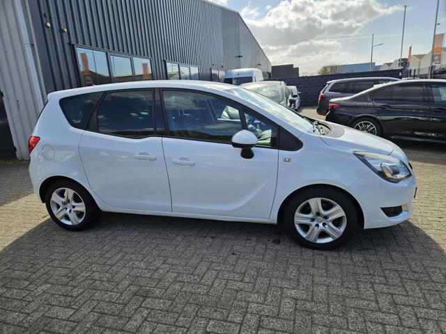 Opel Meriva 1.4 Turbo Design Edition
