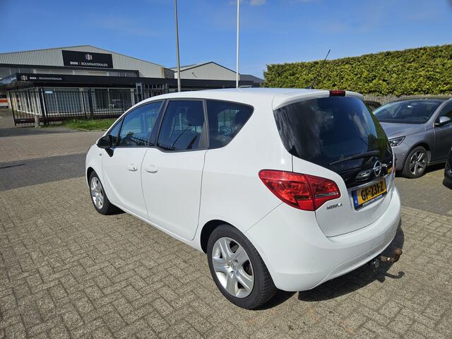 Opel Meriva 1.4 Turbo Design Edition