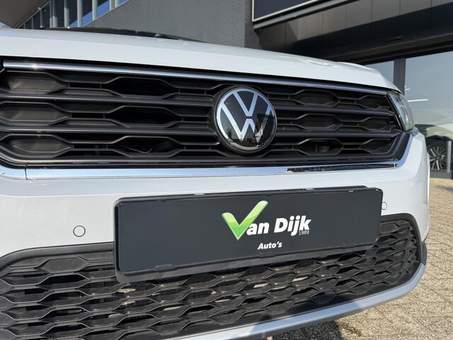 Volkswagen T-ROC 1.5 TSI Sport Panodak Navi Camera El.Klep Trekhaak
